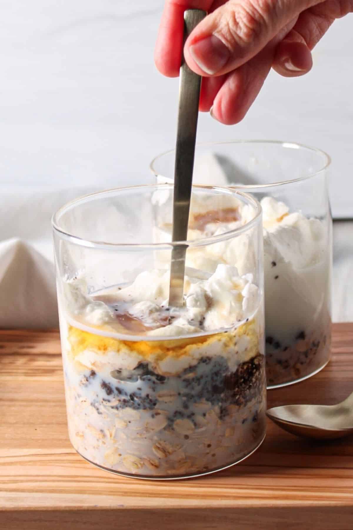 Oreo Overnight Oats (High Protein, High Fiber) Balanced Nutritionist