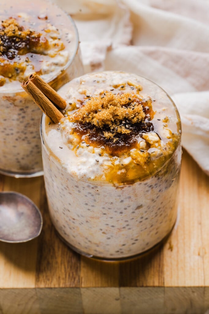 Maple brown sugar overnight oats sprinkled with brown sugar.