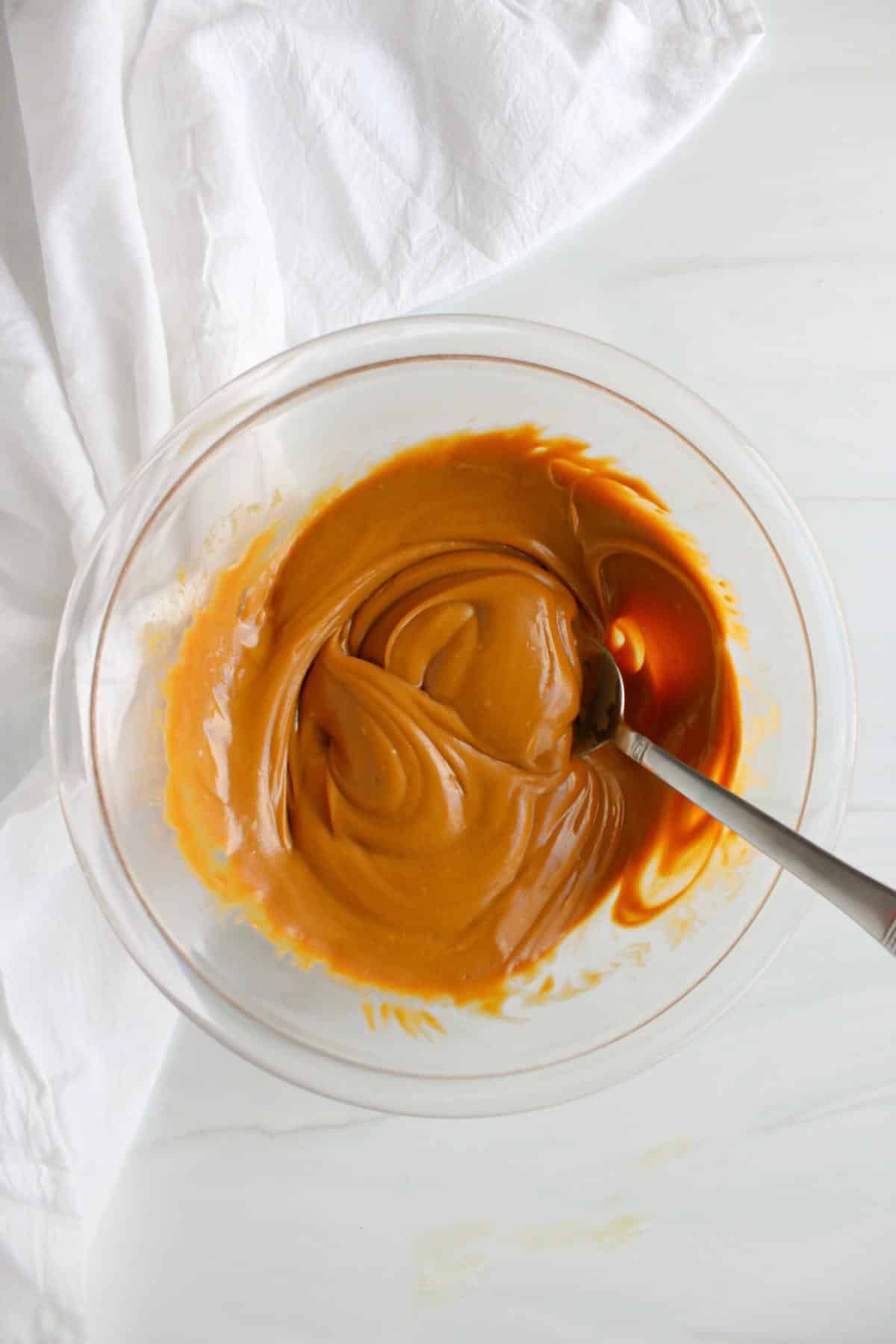 no-bake-peanut-butter-oat-cups-4-ingredients-the-balanced-nutritionist
