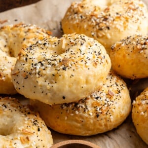 Cottage cheese bagels on a platter.