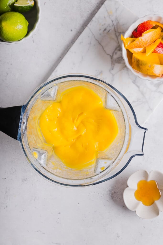 The sorbet after being blended for 1 minute.